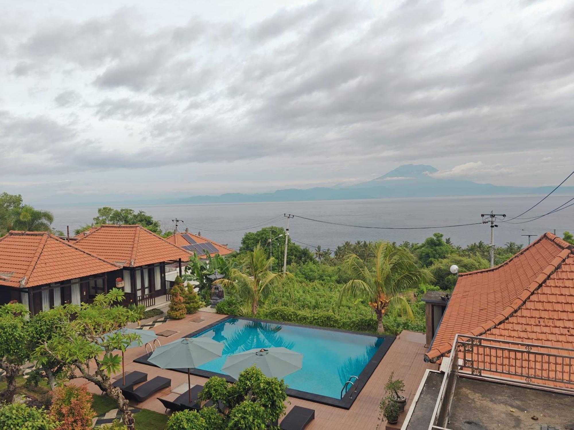 Nusa Sedayu Hotel By Ocean View Batununggul エクステリア 写真