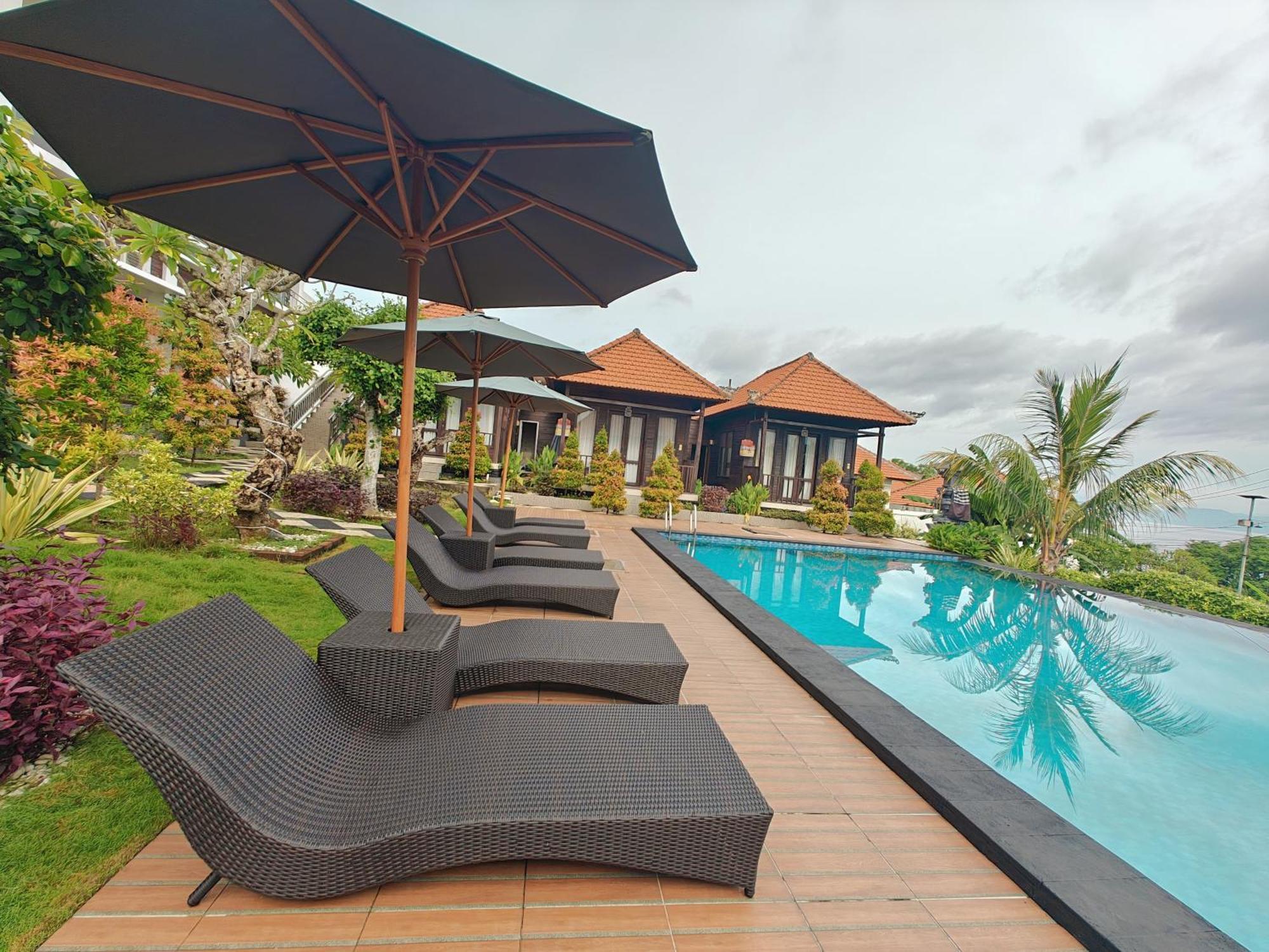 Nusa Sedayu Hotel By Ocean View Batununggul エクステリア 写真