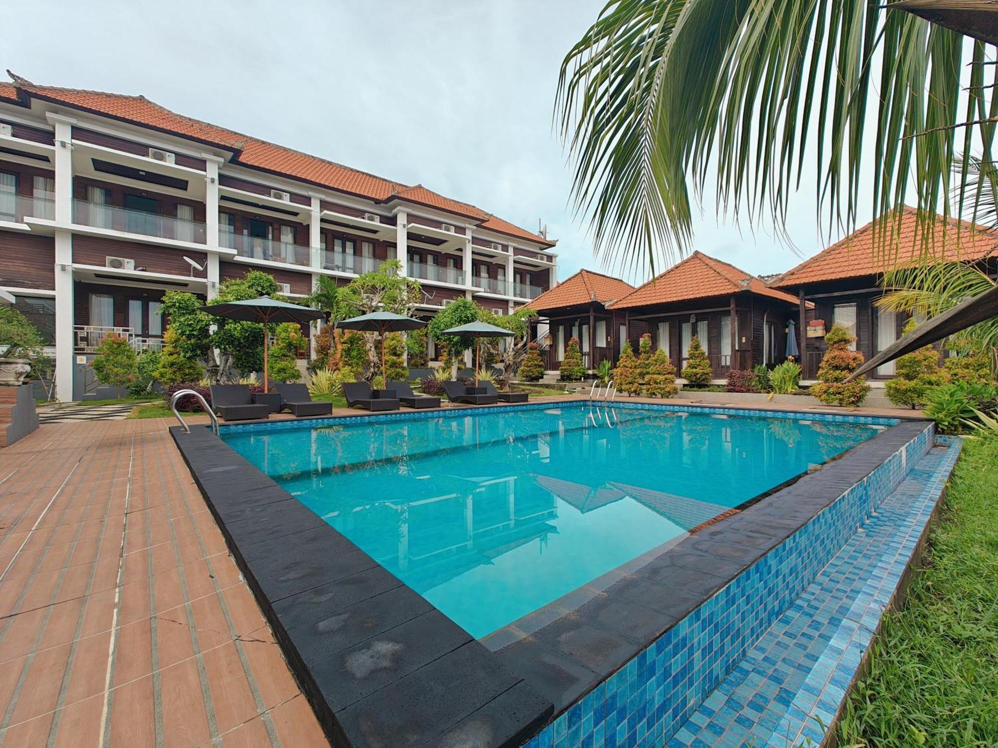 Nusa Sedayu Hotel By Ocean View Batununggul エクステリア 写真