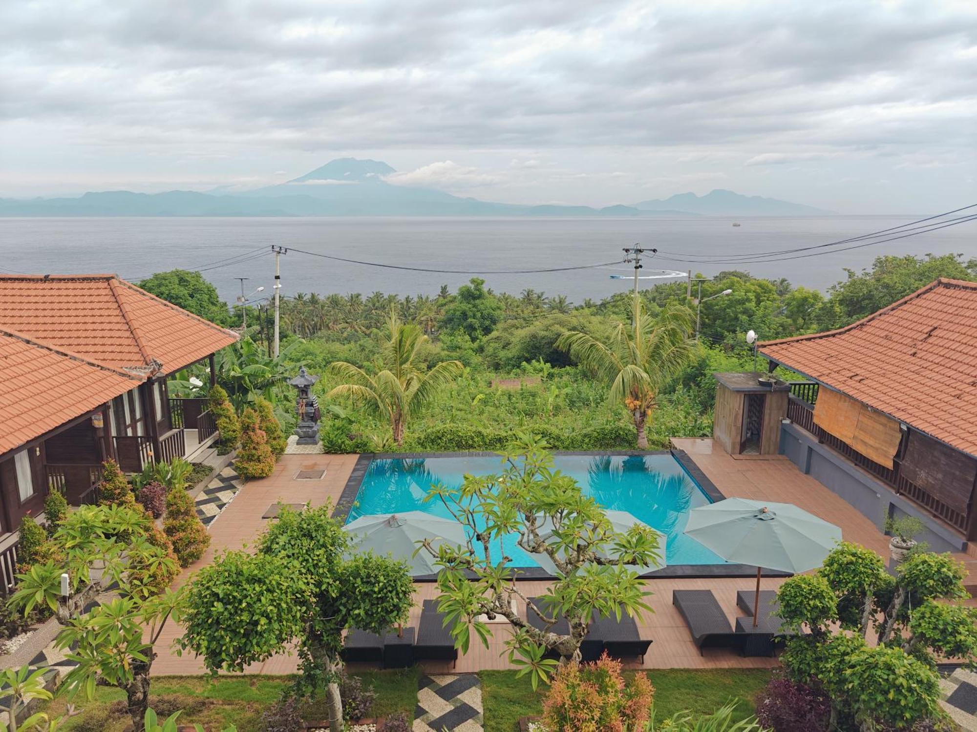 Nusa Sedayu Hotel By Ocean View Batununggul エクステリア 写真