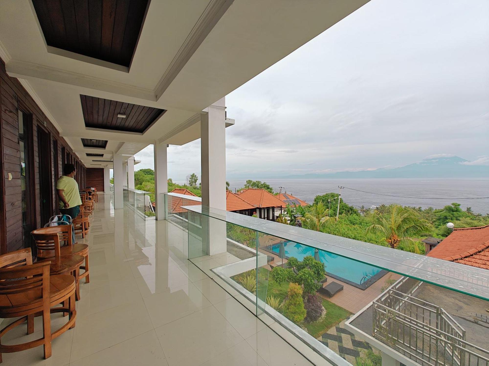 Nusa Sedayu Hotel By Ocean View Batununggul エクステリア 写真