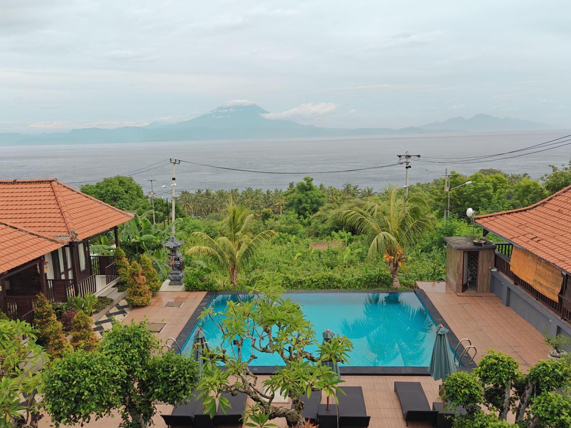 Nusa Sedayu Hotel By Ocean View Batununggul エクステリア 写真