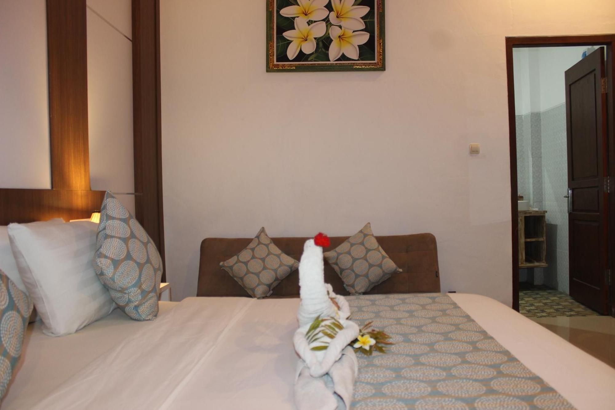 Nusa Sedayu Hotel By Ocean View Batununggul エクステリア 写真