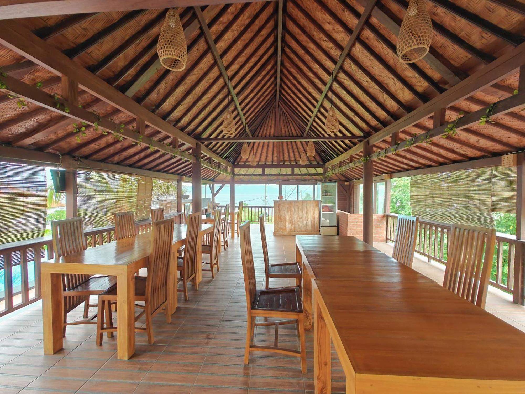 Nusa Sedayu Hotel By Ocean View Batununggul エクステリア 写真